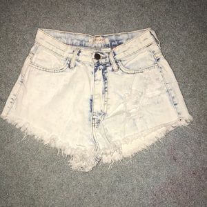 VIBRANT HIGHWAISTED SHORTS